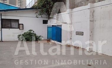 Local Comercial en Venta en Santa Rosa esquina Santa Elena, detrás de Ceduc