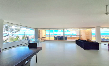 Alquiler de Apartamento Amoblado en Cerros de Medina Bogotá D.C