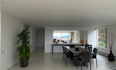 Alquiler de Apartamento Amoblado en Cerros de Medina Bogotá D.C