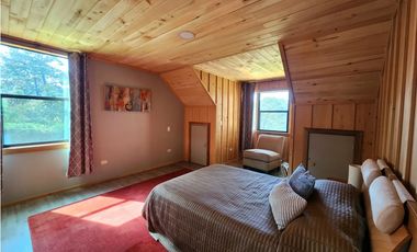 CASA EN RENTA EN AVNDARO