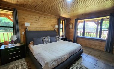 CASA EN RENTA EN AVNDARO