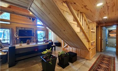 CASA EN RENTA EN AVNDARO