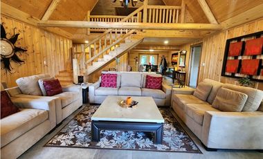 CASA EN RENTA EN AVNDARO