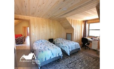 CASA EN RENTA EN AVNDARO