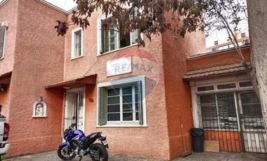 Casa Comercial  en corazon de Providencia