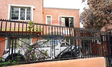 Casa Comercial  en corazon de Providencia
