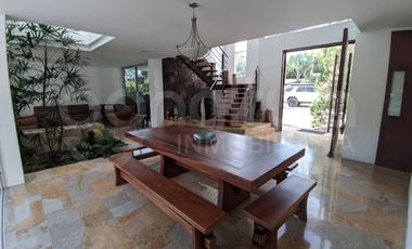 ARRIENDO de CASA RESIDENCIAL en ENVIGADO