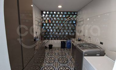 ARRIENDO de CASA RESIDENCIAL en ENVIGADO