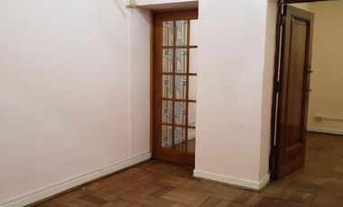 Venta Oficina en Plaza Anibal Pinto, Valparaíso.