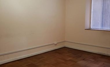 Venta Oficina en Plaza Anibal Pinto, Valparaíso.