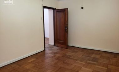 Venta Oficina en Plaza Anibal Pinto, Valparaíso.