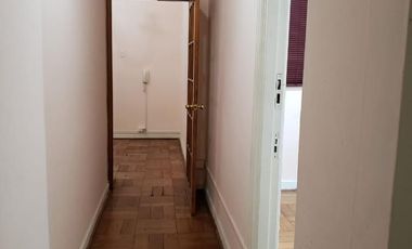 Venta Oficina en Plaza Anibal Pinto, Valparaíso.