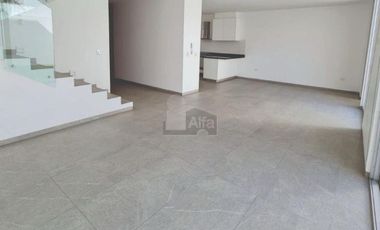Casa en condominio en venta en  Loretta Campestre
