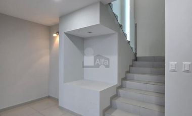 Bonita casa en Venta en Canteras de San Agustín