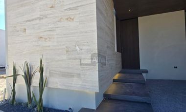 Hermosa Casa en PREVENTA en Xaramá Entorno Residencial
