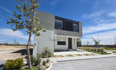 Hermosa nueva en Ceiba Residencial
