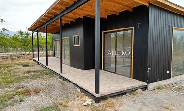 HERMOSA CASA NUEVA EN VENTA EN EL SECTOR CHUMACO, REQUÍNOA