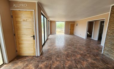 HERMOSA CASA NUEVA EN VENTA EN EL SECTOR CHUMACO, REQUÍNOA