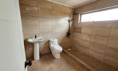 HERMOSA CASA NUEVA EN VENTA EN EL SECTOR CHUMACO, REQUÍNOA