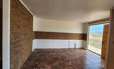 HERMOSA CASA NUEVA EN VENTA EN EL SECTOR CHUMACO, REQUÍNOA