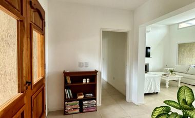 Casa Amoblada en alquiler  barrio Cerrado San Matias con tres habitaciones