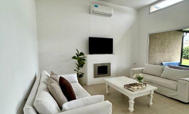 Casa Amoblada en alquiler  barrio Cerrado San Matias con tres habitaciones
