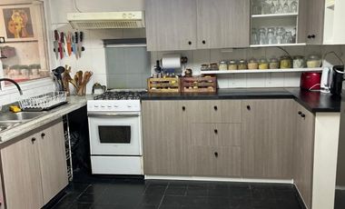 LINDA CASA EN VENTA HERNANDO DE AGUIRRE / DIEGO DE  ALMAGRO