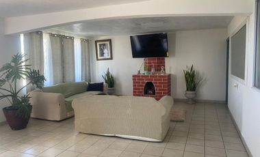 CASA EN RENTA TOTALMENTE AMUEBLADA