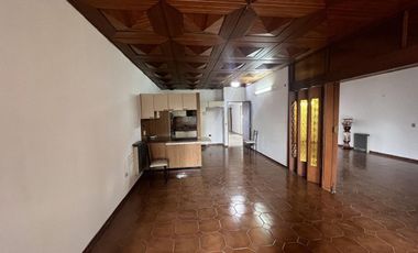 Departamento en venta - 3 dormitorios 2 baños - 190mts2 - La Plata