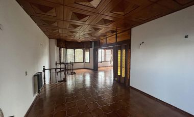 Departamento en venta - 3 dormitorios 2 baños - 190mts2 - La Plata