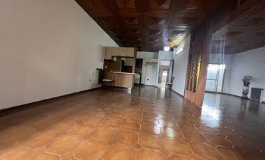 Departamento en venta - 3 dormitorios 2 baños - 190mts2 - La Plata