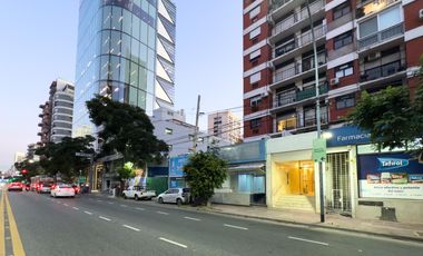 Local en  venta en Vicente López sobre Av. Libertador - 200m2