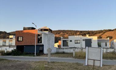 TERRENO EN VENTA EN BOSQUES DE SANTA ANITA