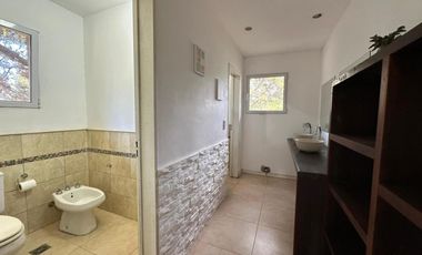 Casa en venta - 2 Dormitorios 2 Baños - Pinamar