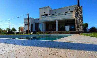 Venta Casa a La Laguna en El Naudir Escobar EC