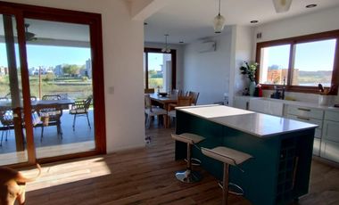 Venta Casa a La Laguna en El Naudir Escobar EC