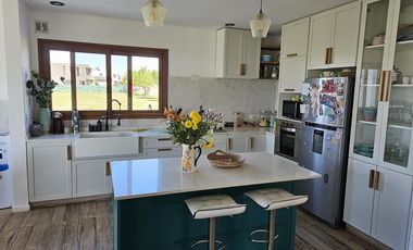 Venta Casa a La Laguna en El Naudir Escobar EC