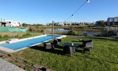 Venta Casa a La Laguna en El Naudir Escobar EC