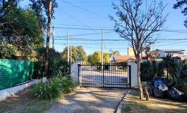 1 Planta - 4 Dorm - Pileta Climatizada - Quincho - Casa - Alquiler