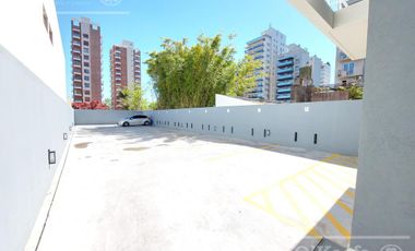 SEMIPISO DE 2 AMBIENTES EN ALQUILER EN  QUILMES  CON COCHERA !