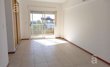 Excelente  Monoambiente en alquiler -  Zona Céntrica - Villa Ballester