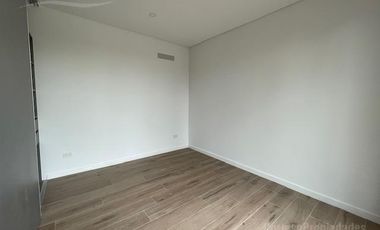 Venta casa Barrio San Benito a la laguna