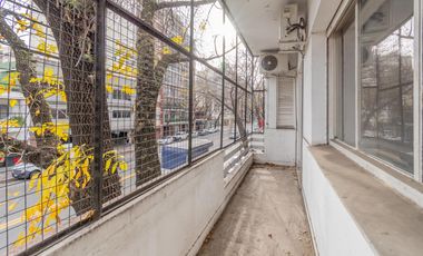 VENTA DEPARTAMENTO 3 AMBIENTES C/ DEPENDENCIA Y BALCON - PALERMO