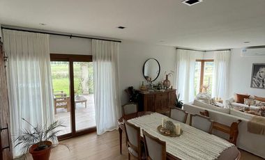 Venta Casa a La Laguna en El Naudir Escobar EC