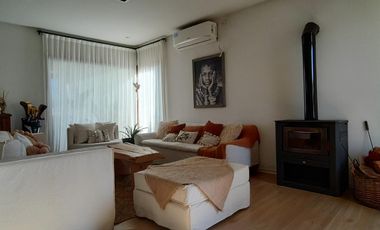 Venta Casa a La Laguna en El Naudir Escobar EC