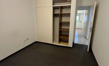Departamento en  alquiler frente a plza flores