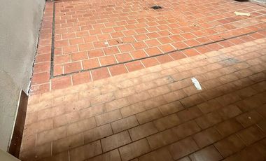 Departamento en  alquiler frente a plza flores