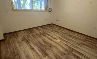 Departamento en  alquiler frente a plza flores