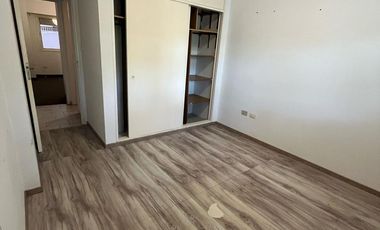 Departamento en  alquiler frente a plza flores