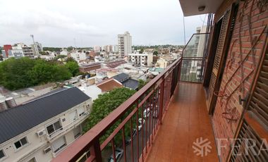 Alquiler departamento 3 ambientes con balcón en Wilde